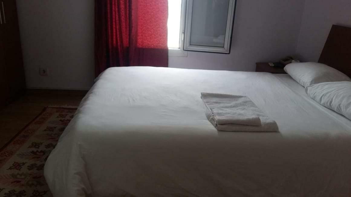 Bayrakli Otel Mersin  Buitenkant foto