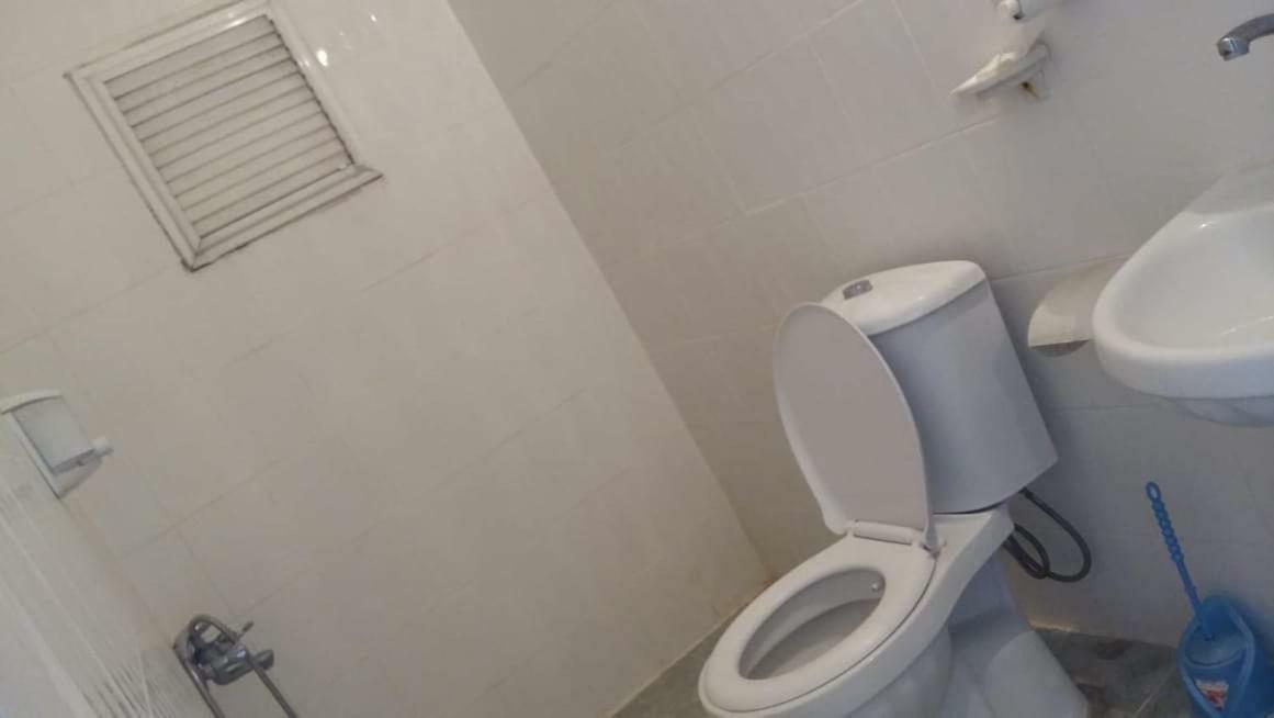 Bayrakli Otel Mersin  Buitenkant foto