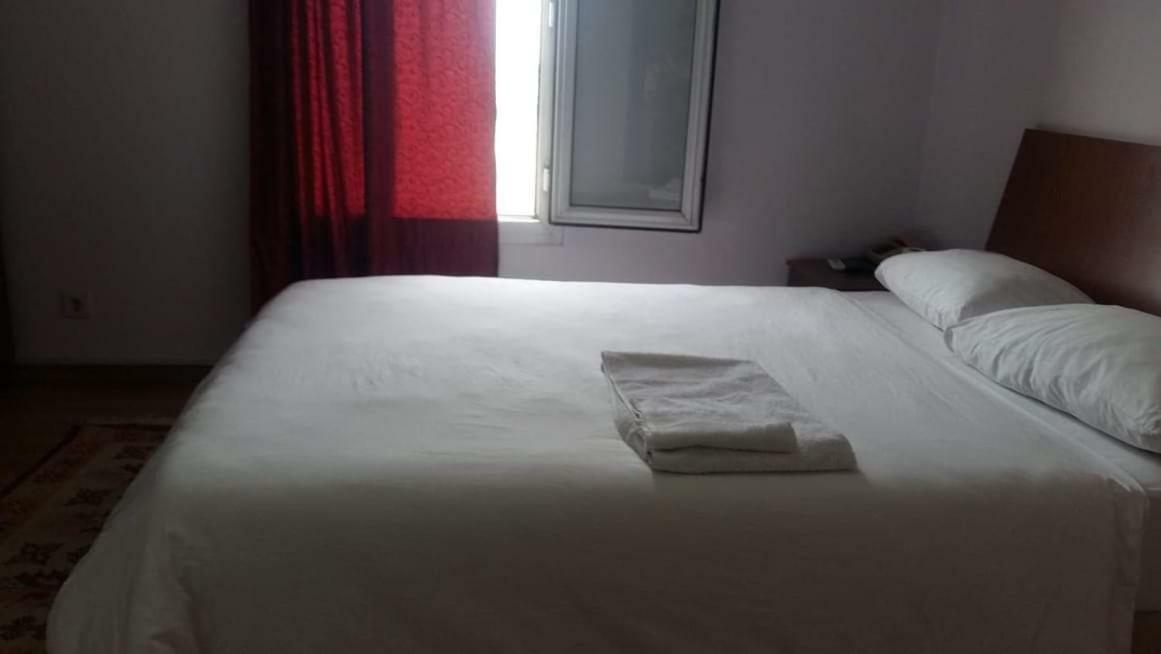Bayrakli Otel Mersin  Buitenkant foto