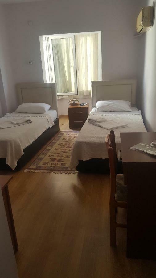 Bayrakli Otel Mersin  Buitenkant foto